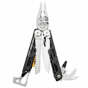 Multifunctional Leatherman Signal