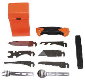 Set Multifunctional Supravietuire